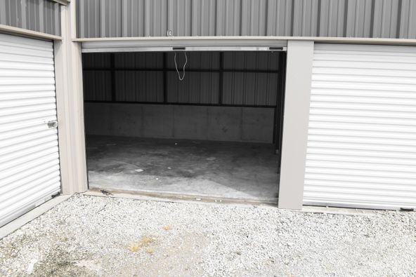 408 E Bond St, Monett, MO 65708